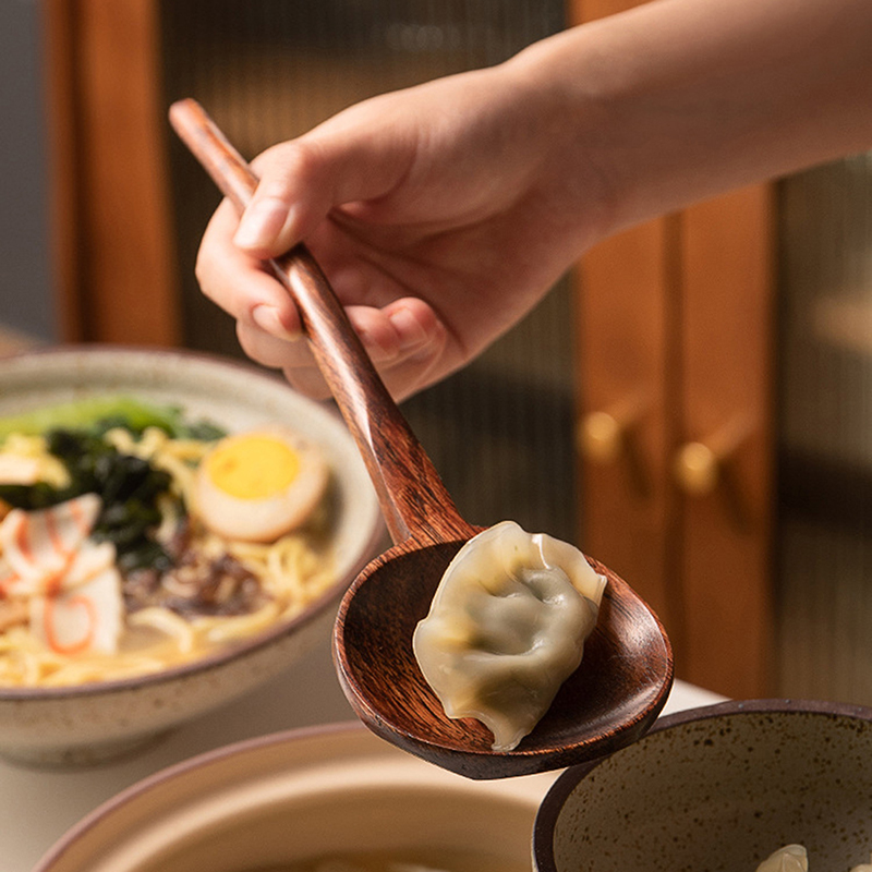 Long Handle Ramen Wooden Spoon - Home Cooking Japanese recension och pris